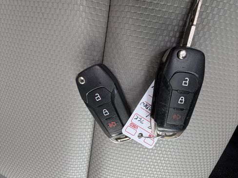 Used 2021 Ford F350 XL w/ Power Equipment Group image 26