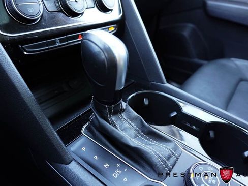 Used 2022 Volkswagen Atlas SEL Premium image 44