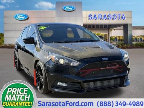 Used 2016 Ford Focus ST w/ Equipment Group 402A image 1