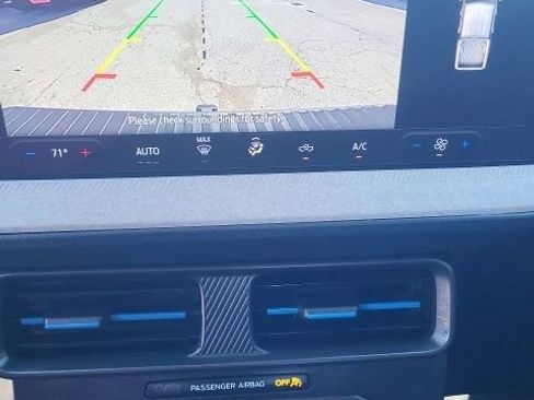 Used 2025 Ford Maverick XLT w/ 4K Tow Package AWD/4WD image 3
