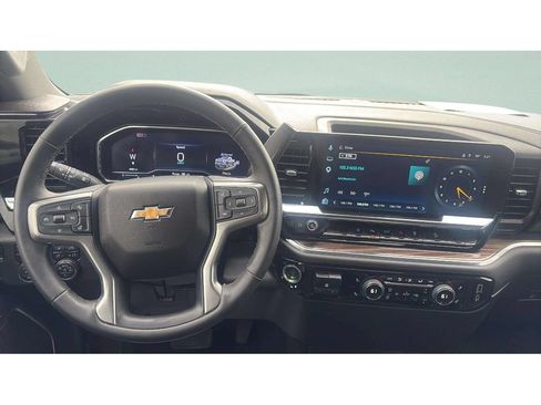 Used 2025 Chevrolet Silverado 2500 LT w/ All Star Edition AWD/4WD image 9