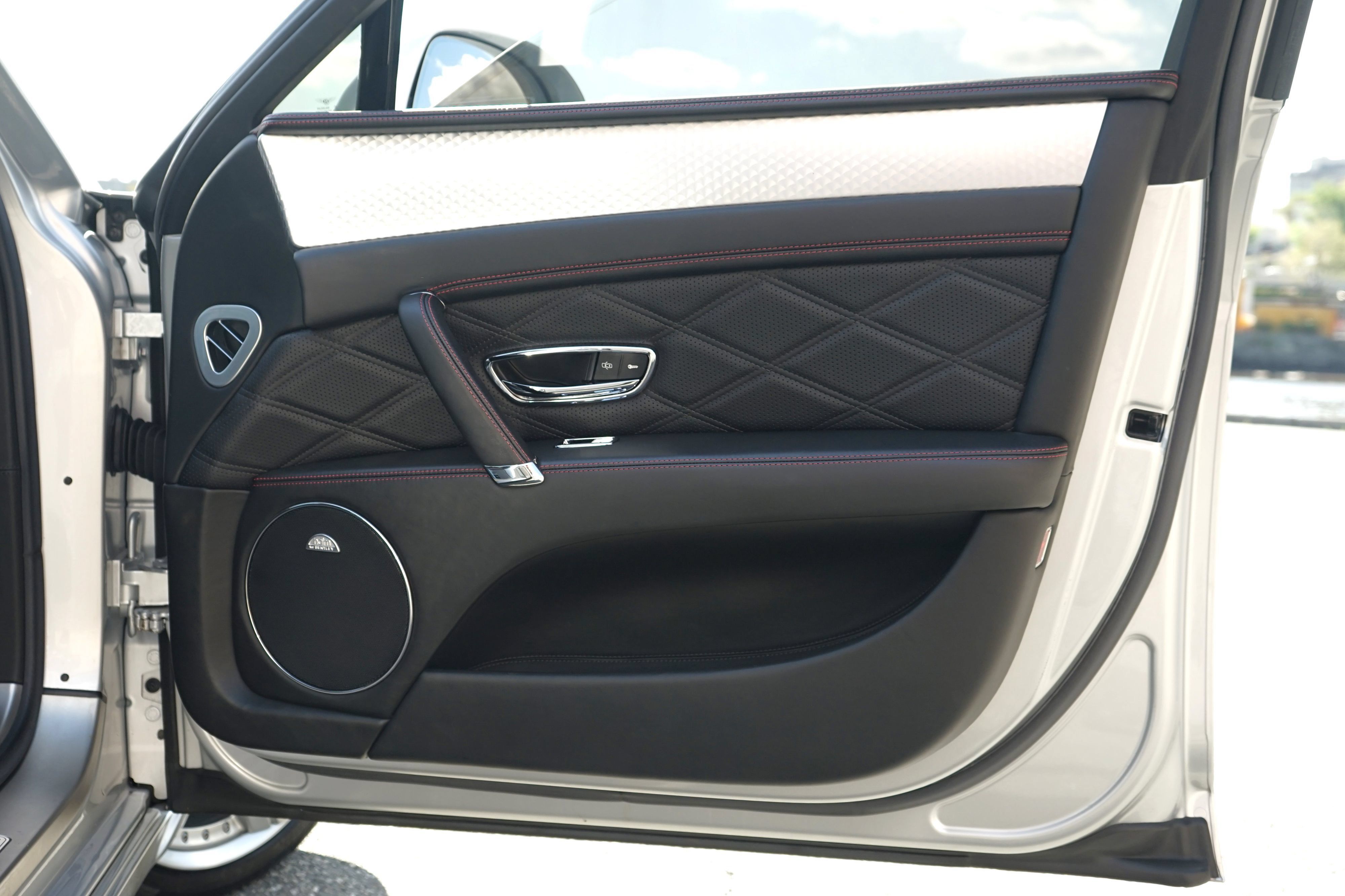 Used 2014 Bentley Flying Spur W12 AWD/4WD image 39