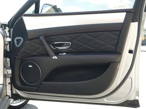 Used 2014 Bentley Flying Spur W12 AWD/4WD image 39