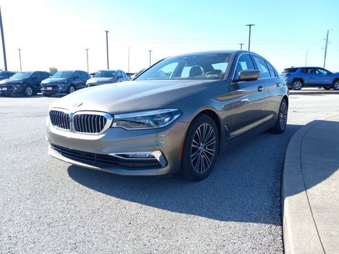 Used 2018 BMW 540i xDrive image 16