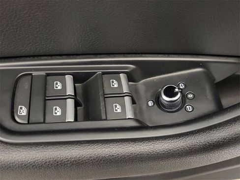 Used 2018 Audi A4 2.0T Premium w/ 18" Wheel Package image 11