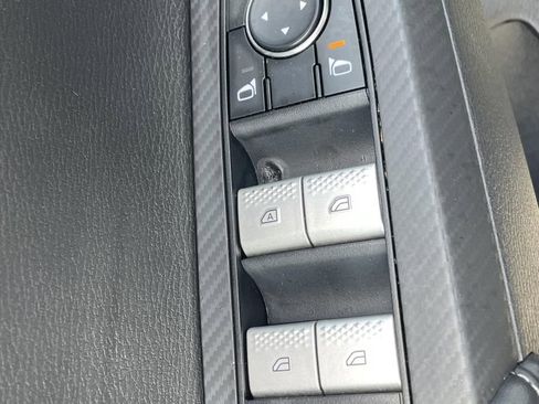 Used 2023 Mitsubishi Outlander ES image 23