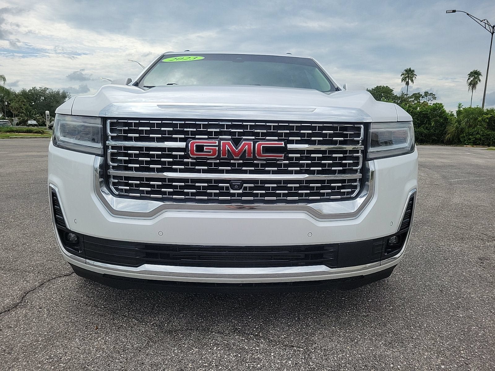 Certified 2023 GMC Acadia Denali w/ Denali Ultimate Package FWD image 6