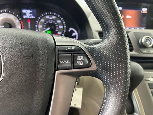 Used 2014 Honda Odyssey LX image 17