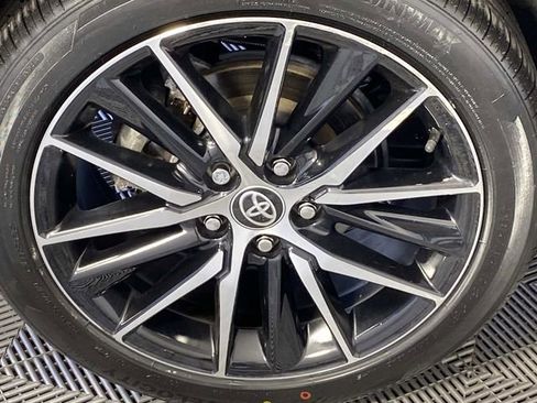 Used 2024 Toyota Camry SE w/ Cold Weather Package AWD/4WD image 29
