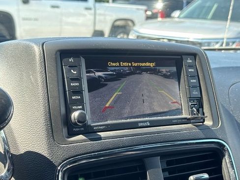 Used 2017 Dodge Grand Caravan GT FWD image 21