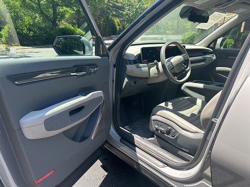 Used 2026 Kia EV9 Land AWD/4WD image 5