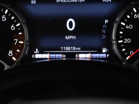 Used 2021 Jeep Renegade Limited w/ Sun & Sound Group AWD/4WD image 24
