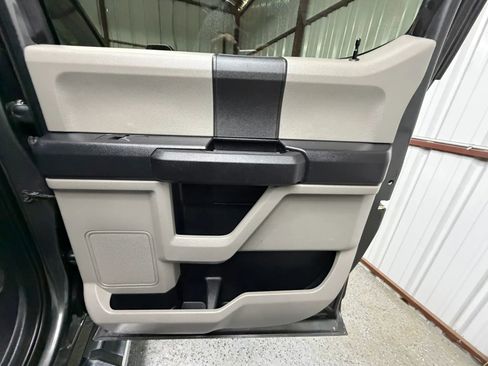 Used 2019 Ford F250 XL w/ STX Appearance Package AWD/4WD image 16