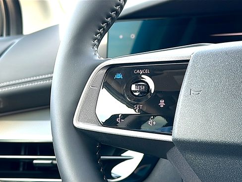 New 2025 Nissan Murano SL image 19