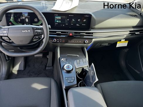 New 2026 Kia Sportage S image 10