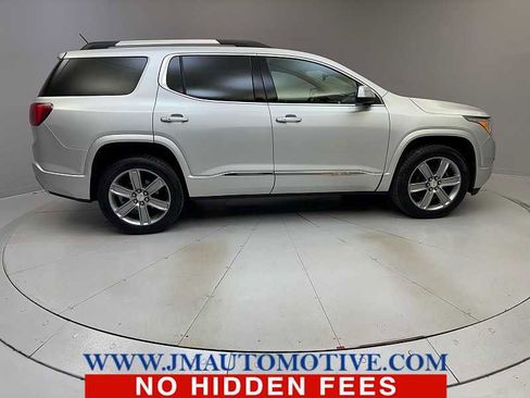 Used 2019 GMC Acadia Denali image 6