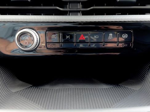 New 2026 Ford Explorer ST-Line RWD image 32