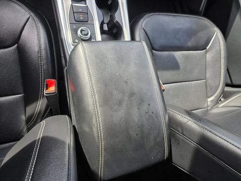 Used 2024 Ford Explorer Limited AWD/4WD image 29