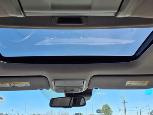 Used 2017 Honda Pilot Touring image 26