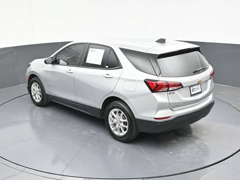 Used 2022 Chevrolet Equinox LS FWD image 59
