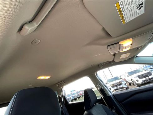 Used 2024 Nissan Rogue SV image 13