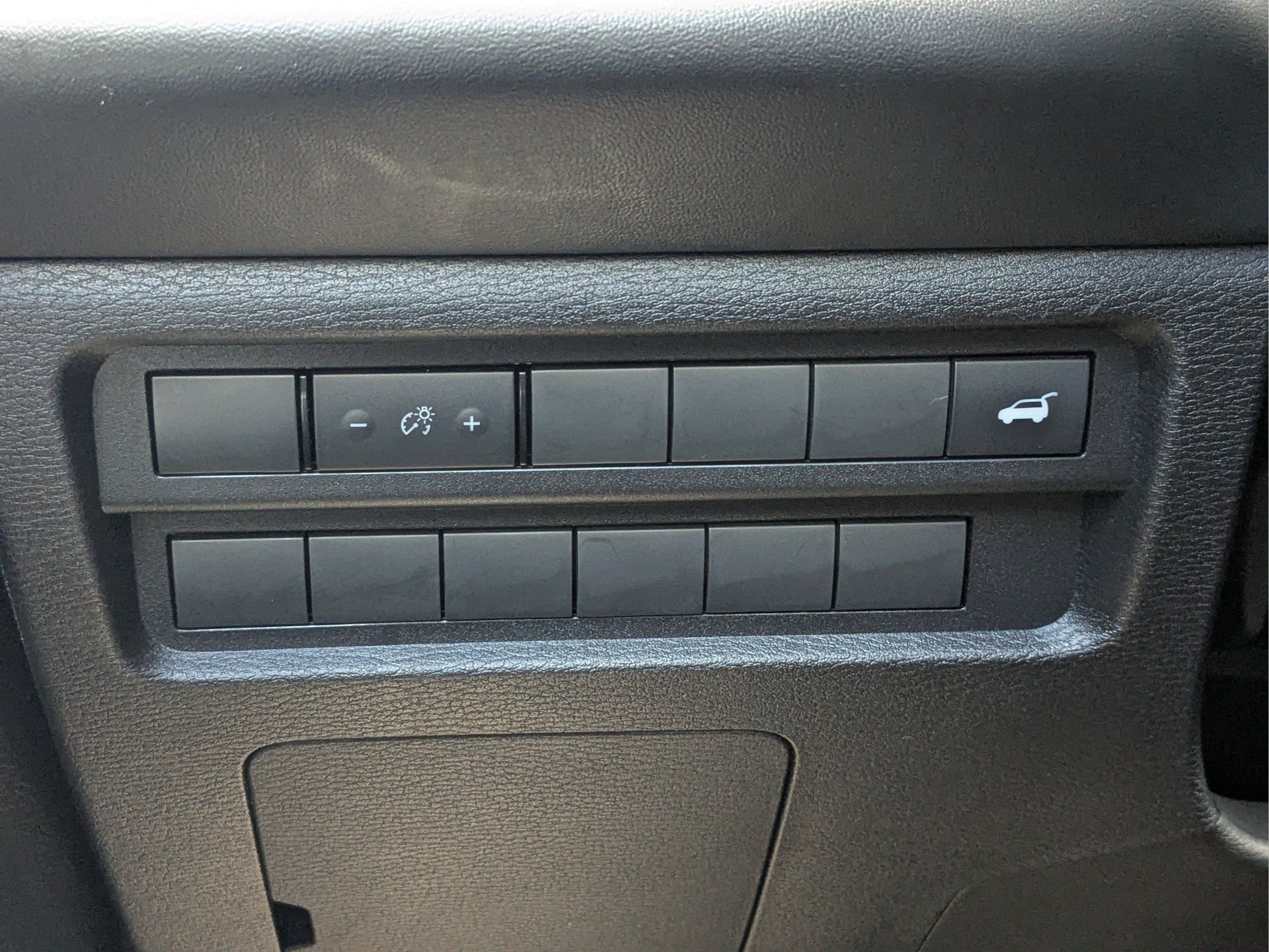 Used 2025 Mitsubishi Outlander SE FWD image 24