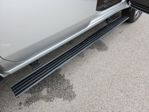 Used 2022 GMC Sierra 2500 Denali w/ Denali Ultimate Package image 9