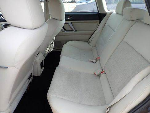 Used 2009 Subaru Outback 2.5i Special Edition image 9