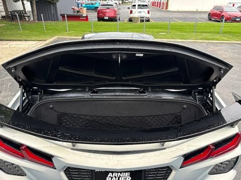 Used 2021 Chevrolet Corvette Stingray Preferred Conv w/ Z51 Performance Package RWD image 7