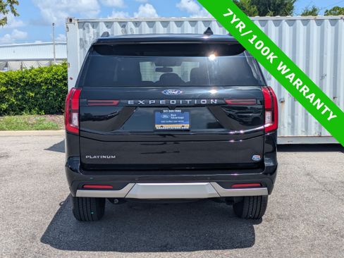 Certified 2025 Ford Expedition Platinum AWD/4WD image 6