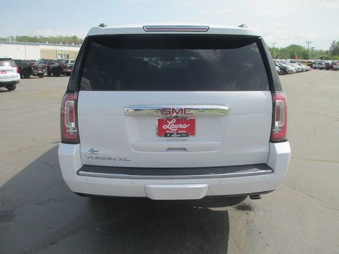 Used 2019 GMC Yukon XL Denali w/ Denali Ultimate Package image 6