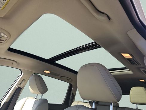 Used 2019 Subaru Ascent Limited image 8