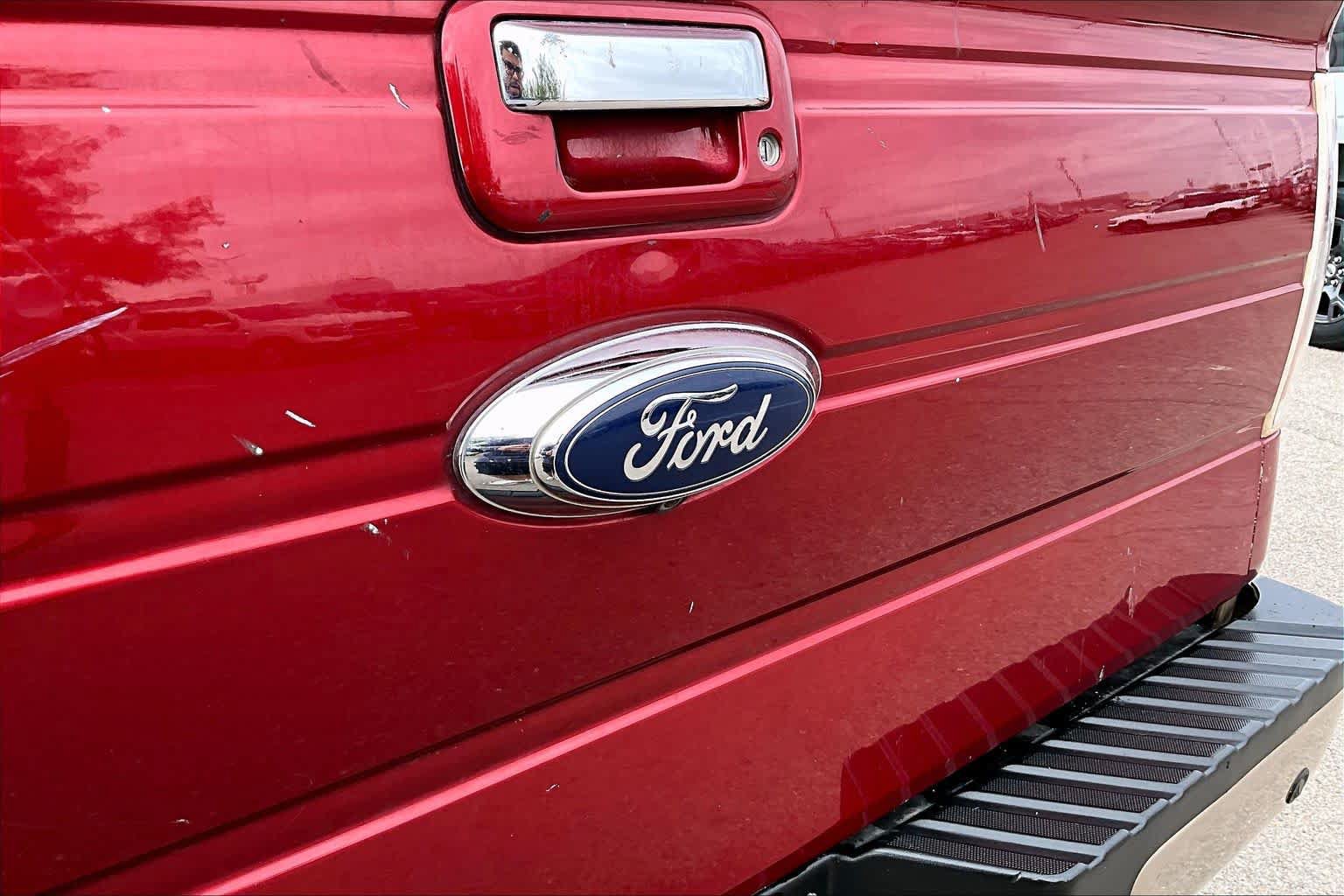 Used 2013 Ford F150 Lariat w/ Lariat Chrome Pkg AWD/4WD image 9