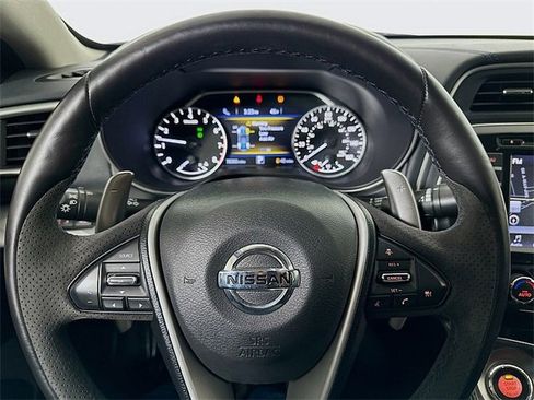Used 2017 Nissan Maxima SR w/ Midnight Edition image 12