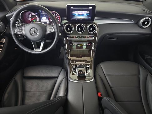 Used 2019 Mercedes-Benz GLC 300 image 13