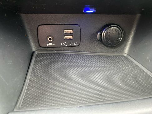 Used 2021 Subaru Forester Premium AWD/4WD image 42