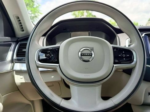Used 2018 Volvo XC90 T6 Momentum w/ Protection Package Premier AWD/4WD image 22