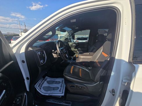 Used 2022 GMC Sierra 1500 AT4 w/ AT4 Premium Package image 14