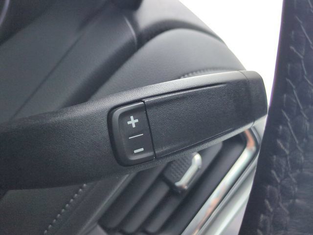 Used 2020 Chevrolet Silverado 1500 LT w/ All-Star Edition AWD/4WD image 9