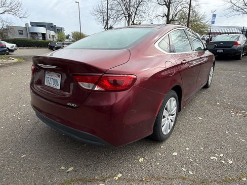 Used 2016 Chrysler 200 LX image 5