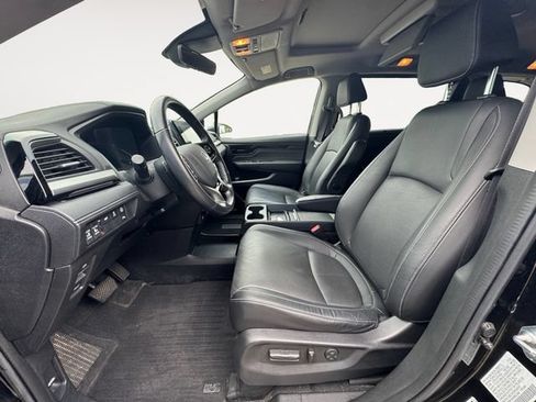 Certified 2024 Honda Odyssey Touring image 9