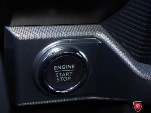 Used 2025 Ford F150 Lariat w/ Equipment Group 502A High AWD/4WD image 40