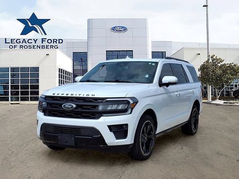 Used 2024 Ford Expedition Limited RWD image 1