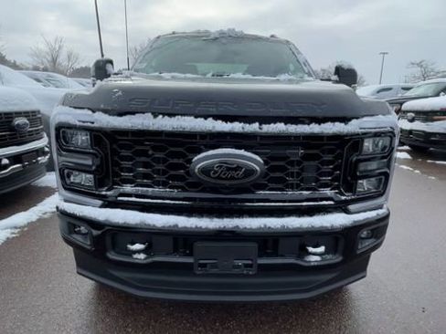 New 2026 Ford F250 Lariat w/ Black Appearance Package image 7