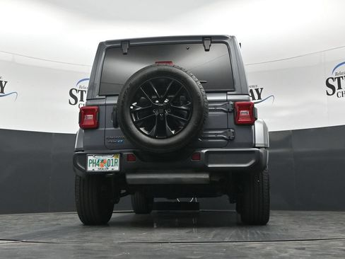 Used 2025 Jeep Wrangler Unlimited Sahara AWD/4WD image 25
