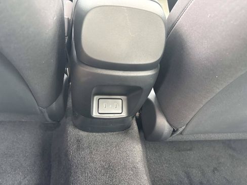 Used 2026 Hyundai Elantra SE FWD image 21