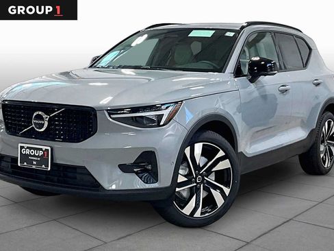 New 2026 Volvo XC40 B5 Ultra w/ Protection Package Premier AWD/4WD image 1