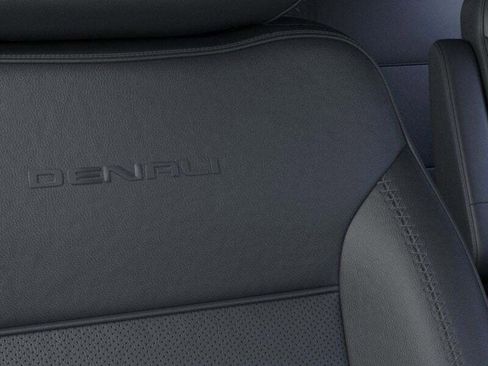 New 2026 GMC Yukon Denali image 21