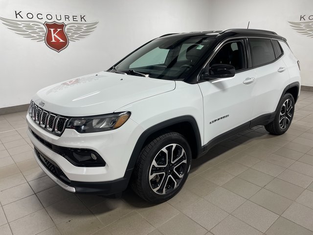 Used 2024 Jeep Compass Limited AWD/4WD image 3