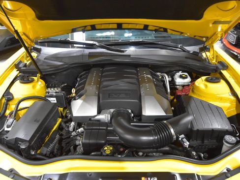 Used 2012 Chevrolet Camaro SS w/ Transformers 3 Edition RWD image 44
